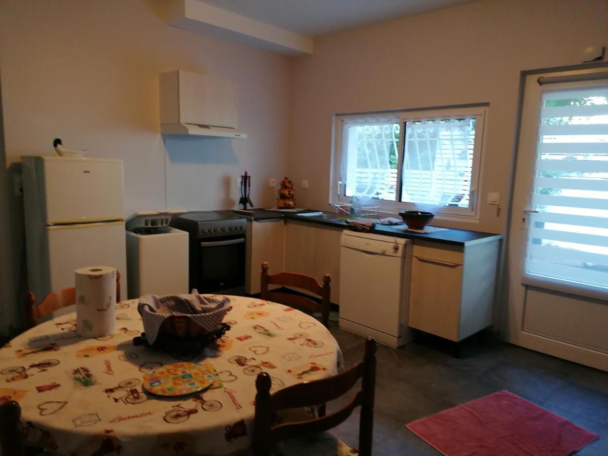Gite Chez Pierrette Valence-sur-Baise ภายนอก รูปภาพ