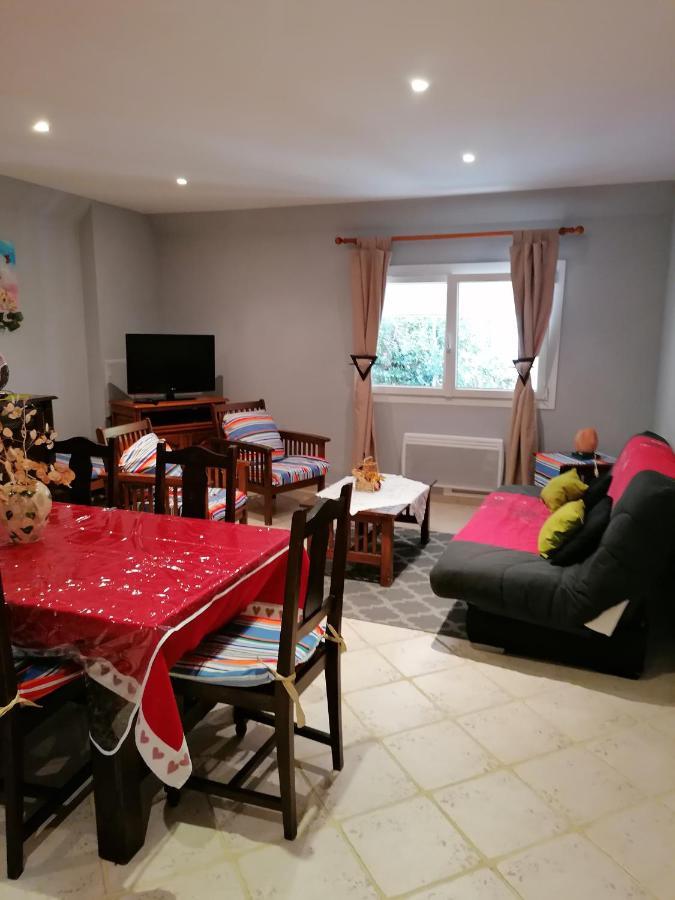 Gite Chez Pierrette Valence-sur-Baise ภายนอก รูปภาพ